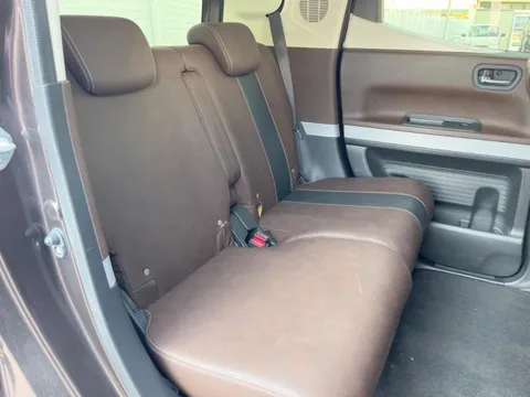 Honda N-BOX Slash