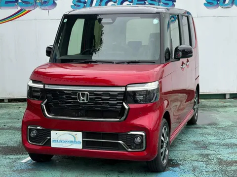 Honda N-BOX Custom