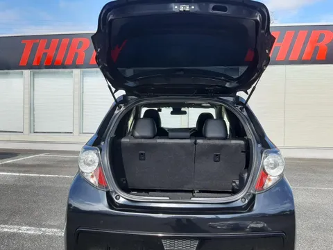 Toyota Yaris (Vitz)