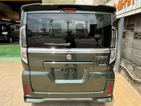 Suzuki Spacia Custom