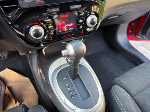 Infiniti ESQ