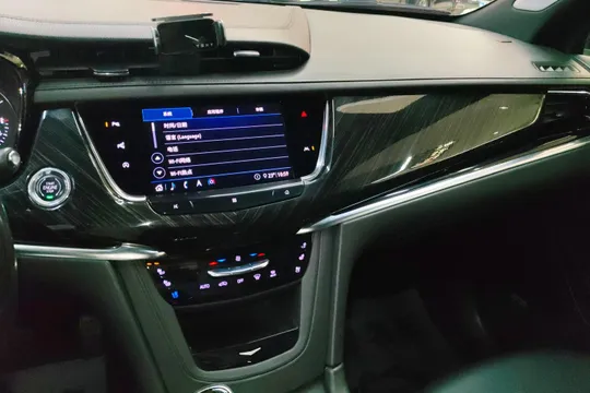 Cadillac XT6