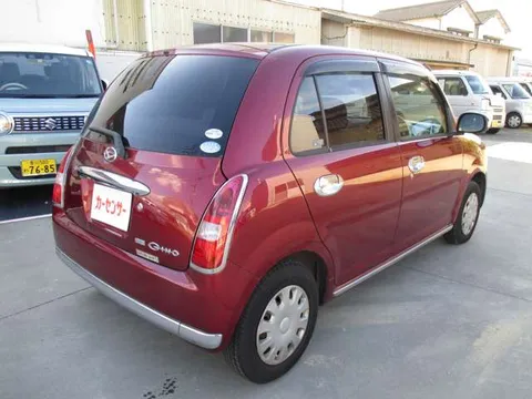Daihatsu Mira Gino