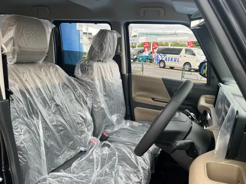 Mitsubishi Delica Mini