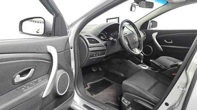 Renault SM3