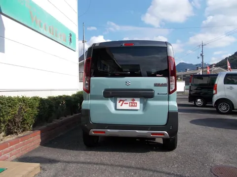 Suzuki Spacia