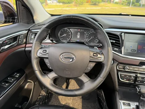 Gac GS8