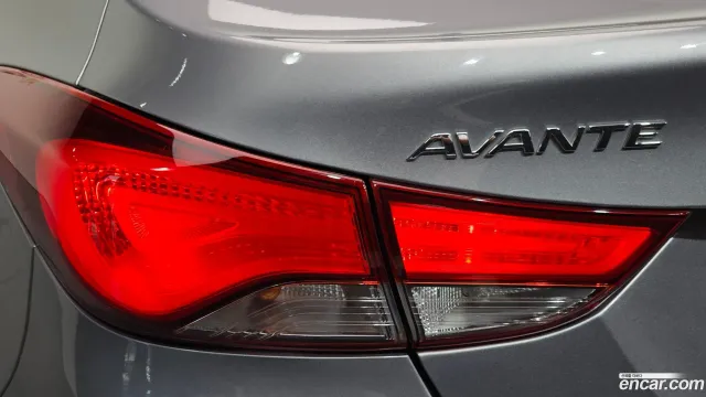 Hyundai Elantra (Avante)