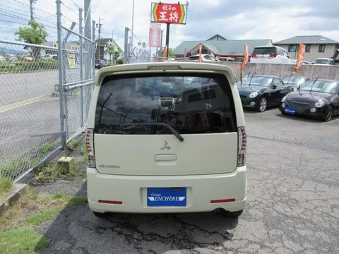 Mitsubishi eK Wagon