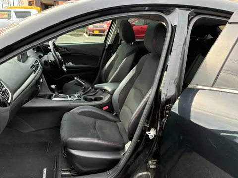 Mazda Axela Sport