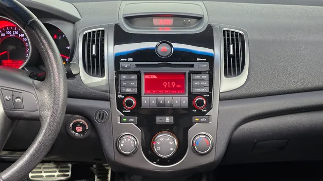 Kia Cerato (Forte)