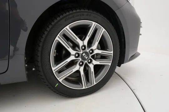 Kia Cerato (K3)