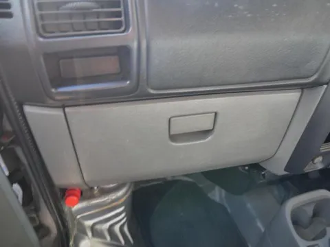 Mitsubishi Minicab Van