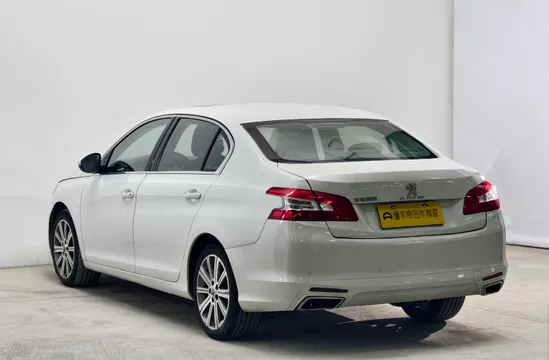 Peugeot 408