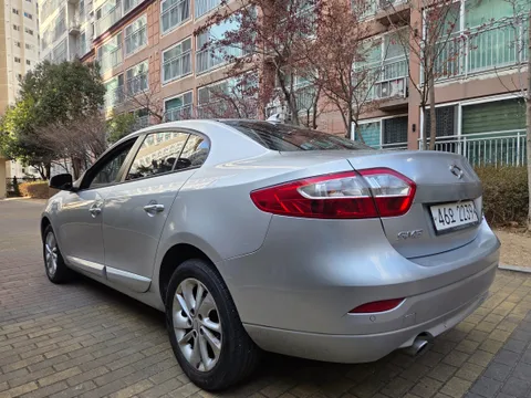 Renault SM3