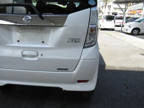 Nissan Dayz Roox