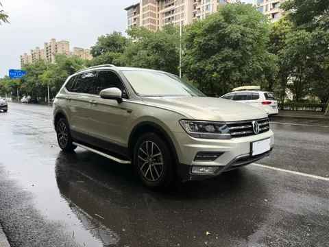 Volkswagen Tiguan L