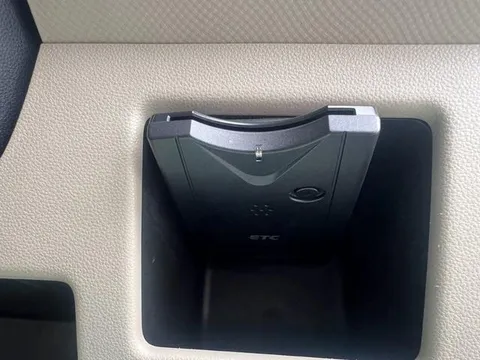 Subaru Lucra