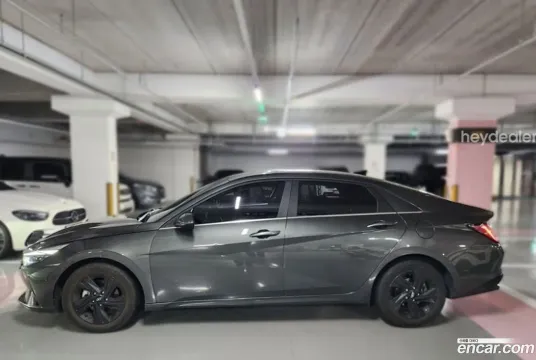 Hyundai Elantra (Avante)