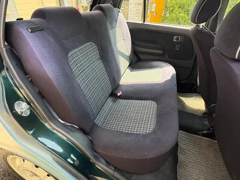 Daihatsu Mira Gino