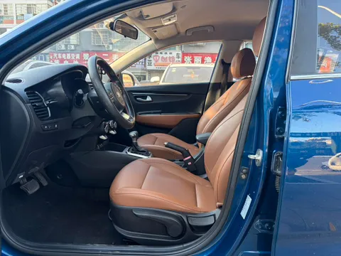 Kia KX