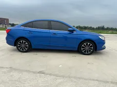 Roewe i5