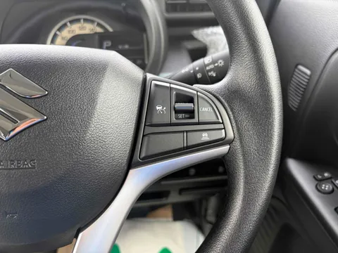 Suzuki Spacia Base