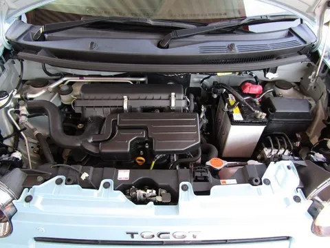 Daihatsu Mira Tocot