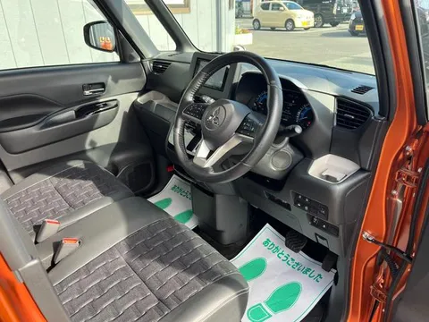 Mitsubishi Delica Mini