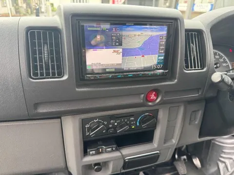 Mitsubishi Minicab Van