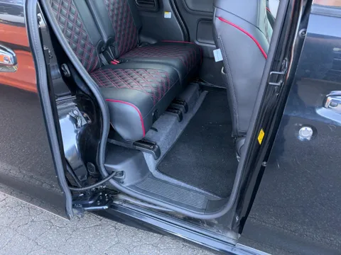 Suzuki Spacia Custom