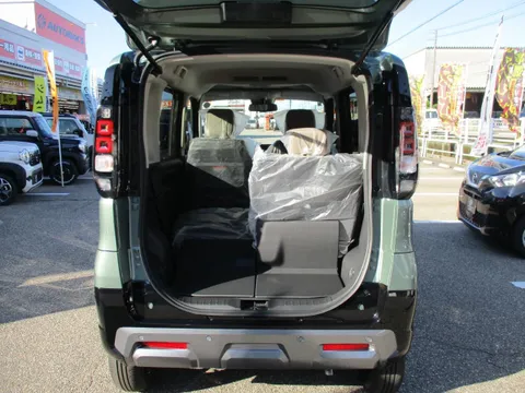 Mitsubishi Delica Mini