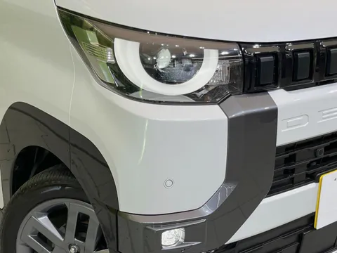 Mitsubishi Delica Mini