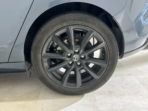Mazda MAZDA3 Fastback