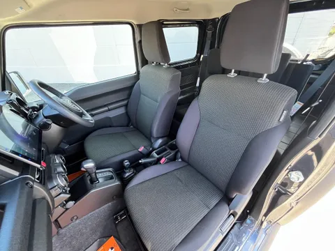 Suzuki Jimny Sierra
