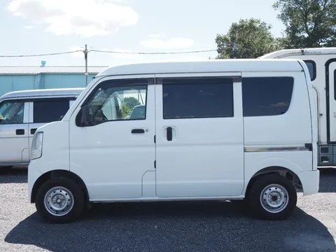 Nissan Clipper