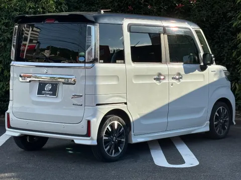 Suzuki Spacia Custom