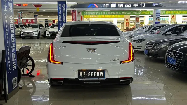 Cadillac XTS
