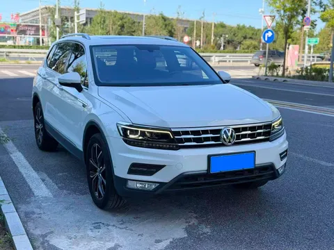 Volkswagen Tiguan L