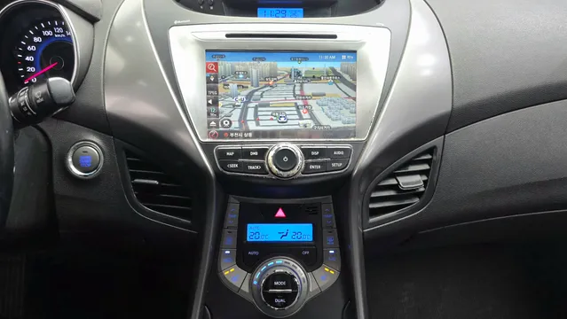 Hyundai Elantra (Avante)