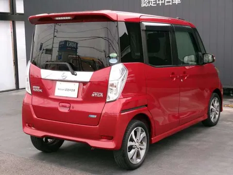 Nissan Dayz Roox