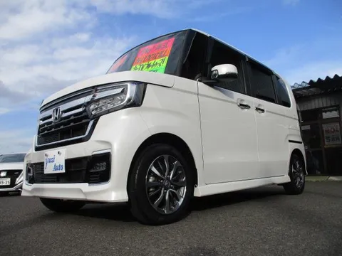 Honda N-BOX Custom