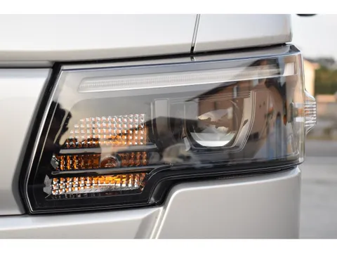 Mitsubishi Minicab Truck