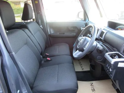 Toyota Pixis Mega