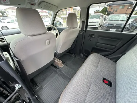 Daihatsu Mira Tocot