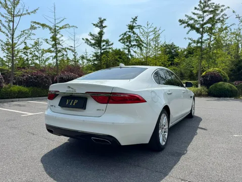 Jaguar XFL