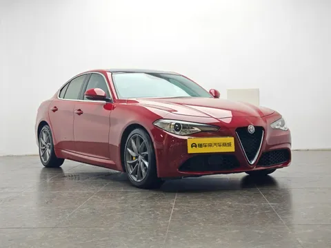 Alfa Romeo Giulia
