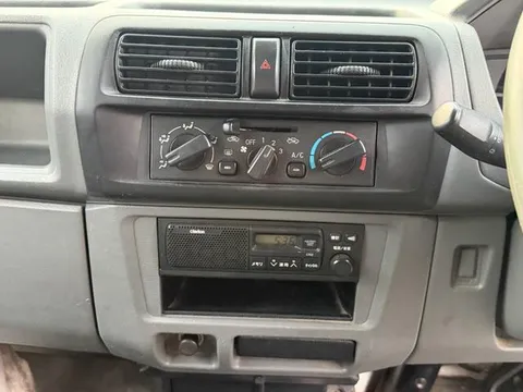 Mitsubishi Minicab Van