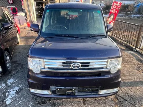 Toyota Pixis Space