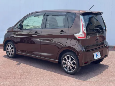Mitsubishi eK Custom